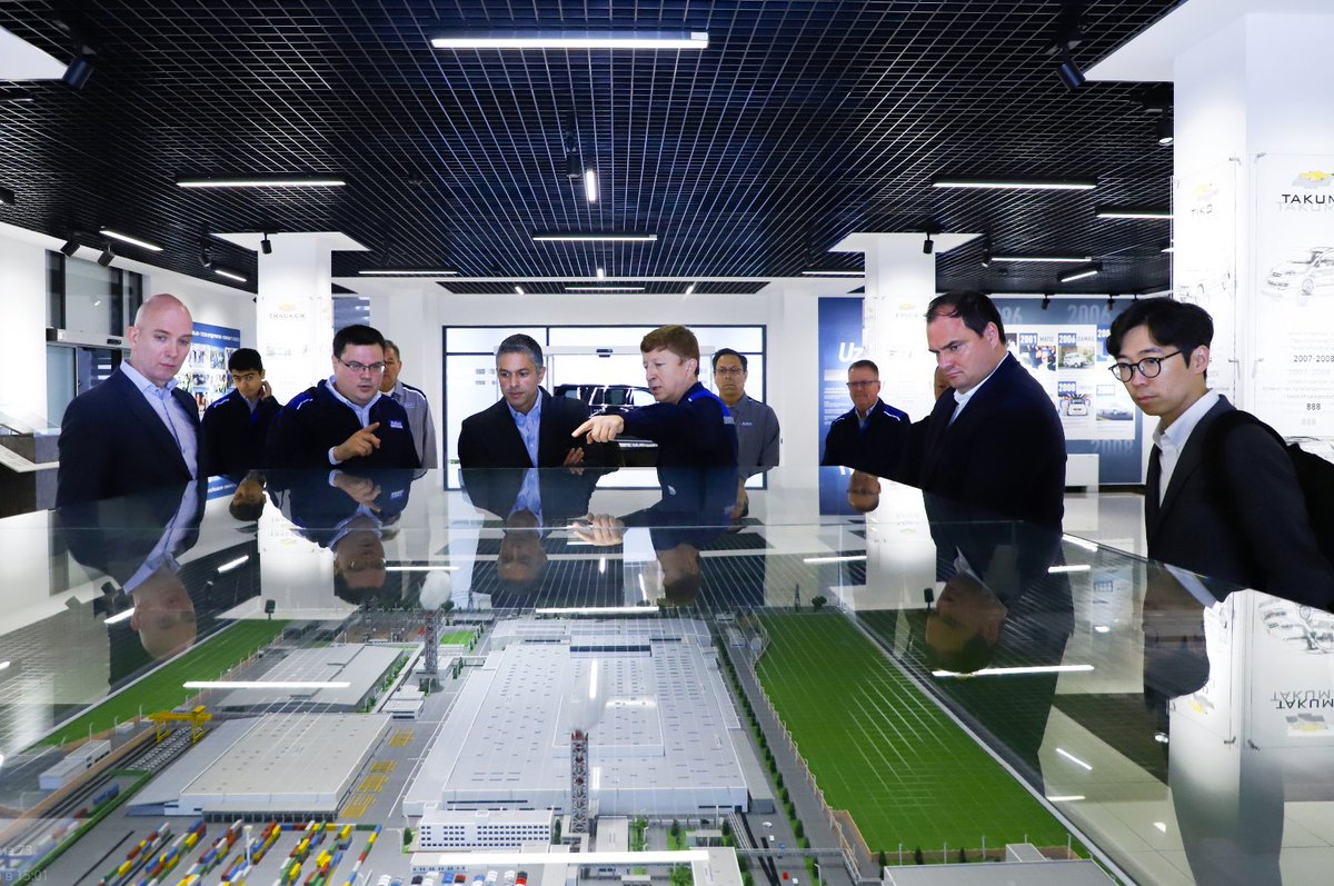 UZEmbassyDC's tweet photo. @GM's Int'l President Shilpan Amin & #UzAuto have agreed to increase car production from 340K to 500K in the next yrs & up to 1 mln for the long term. The car line will also be updated & expanded. 🇺🇸 companies like #GM remain 🇺🇿's reliable partner w/ a strong presence in the CA. https://t.co/oAvzJl9Dv5
