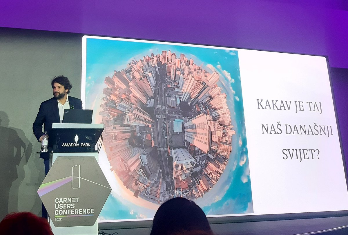 "Obrazovanje-najveće postignuće ljudskog roda" ... ICT prihvatiti (omogućava napredak) i ne zanemariti mentalno zdravlje, Boris Jokić (IDI) <a href="/CARNET_CUC/">CUC 2024</a> "Ulovljeni između Tik-Toka i školskog igrališta – perspektive djece i mladih o korištenju digitalnih tehnologija" #CARNET_CUC