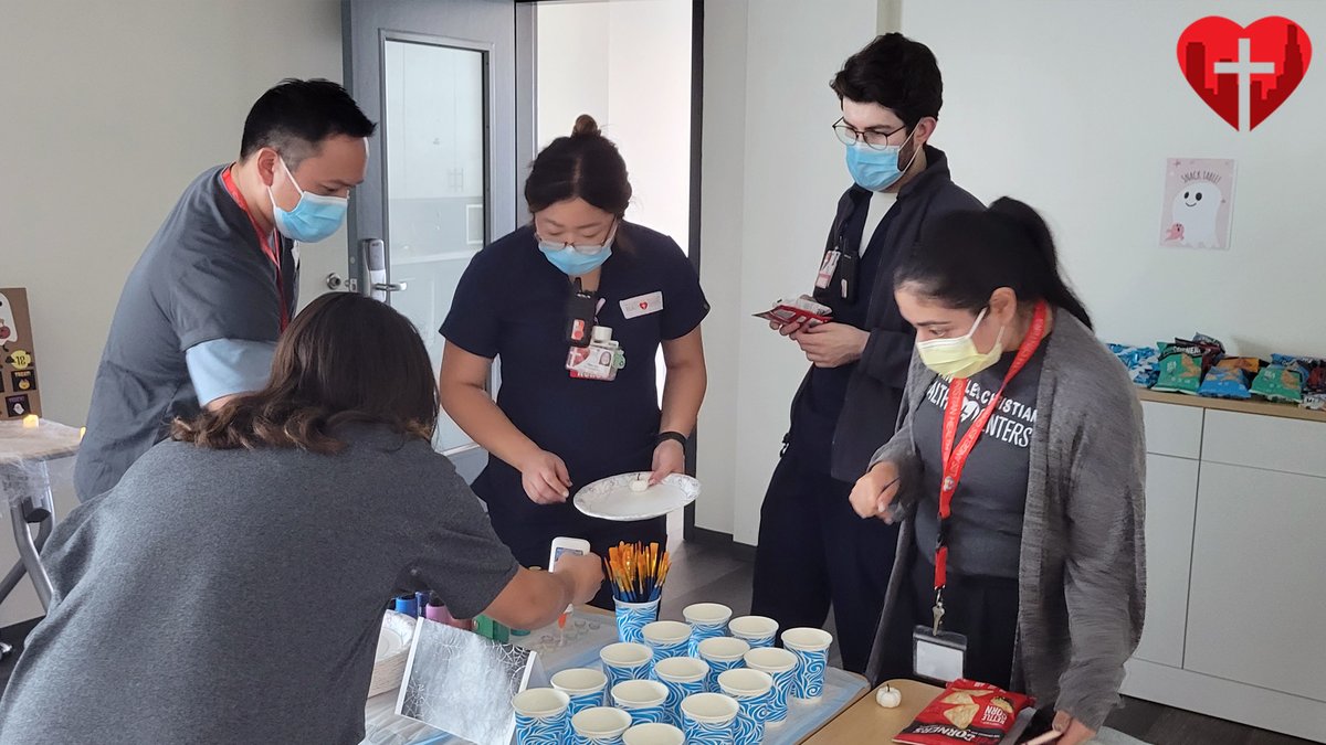 LA_CHC's tweet photo. Our hardworking staff had a chance to unwind, paint some pumpkins, watch a movie, and win some prizes at our monthly staff Wellness Day! We're grateful for our staff's continual efforts to spread love and healing to our Downtown community. #healthcareworkers #wellness #lachc https://t.co/guy3v0Pxue