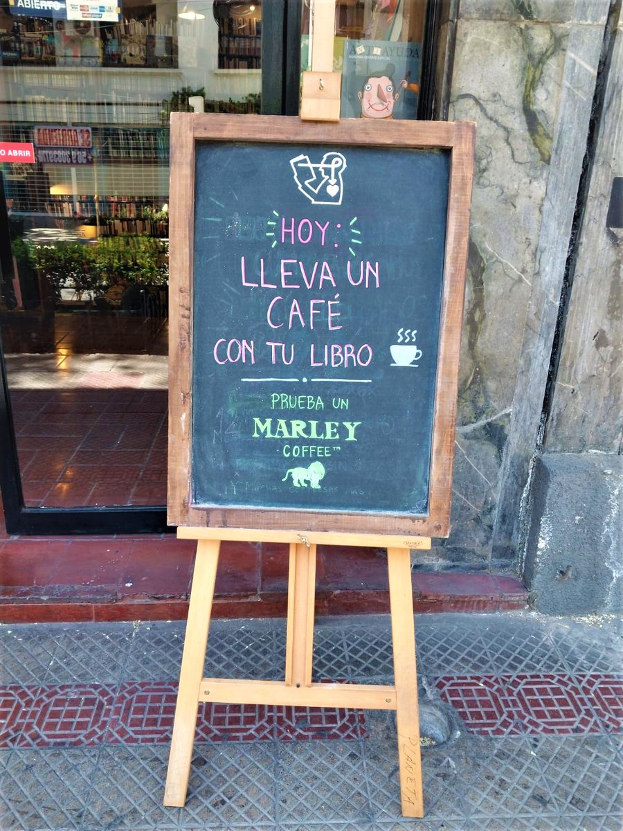 Librería Catalonia tweet media