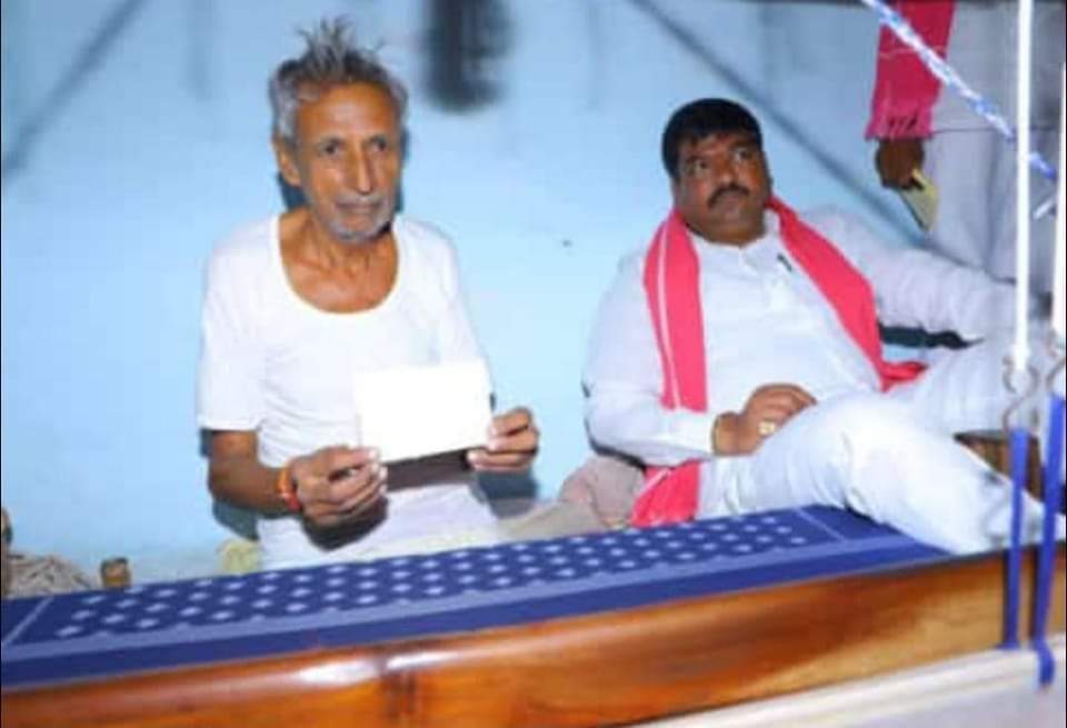 RudraVenkat2's tweet photo. Our padmashali community's maggam is treated as holy,it was given by our community god markandeya maharshi it was insulted by @TrsNarender u should say sorry for doing this kind of activities otherwise u will definitely be defeated by 25000 padmashali votes in your Warangal west https://t.co/fRllUwPC9Y