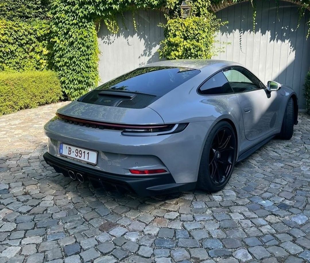 Porsche Club tweet media