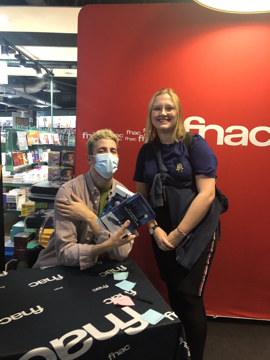 EmmaMlhb's tweet photo. #TFTDATE @AdamSilvera ❤️🫶🏻 https://t.co/GgVhviSmvJ