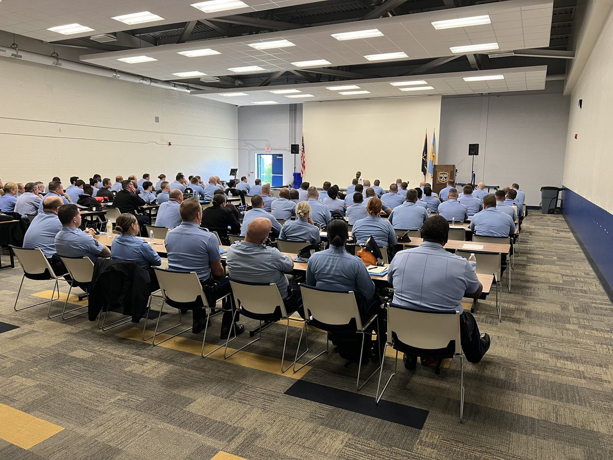 PPD Recruit Training (@ppdrecruittrng) on Twitter photo Thank you Deputy Commissioner Dales <a href="/PPDJoelDales/">Joel Dales</a> for taking time to share your wisdom and experience with our future sergeants and corporals in regards to police leadership! <a href="/PPDVJohnson/">Verdell Johnson</a> <a href="/PPDSteveClark/">Stephen Clark</a> Thank you Deputy Commissioner Dales <a href="/PPDJoelDales/">Joel Dales</a> for taking time to share your wisdom and experience with our future sergeants and corporals in regards to police leadership! <a href="/PPDVJohnson/">Verdell Johnson</a> <a href="/PPDSteveClark/">Stephen Clark</a>