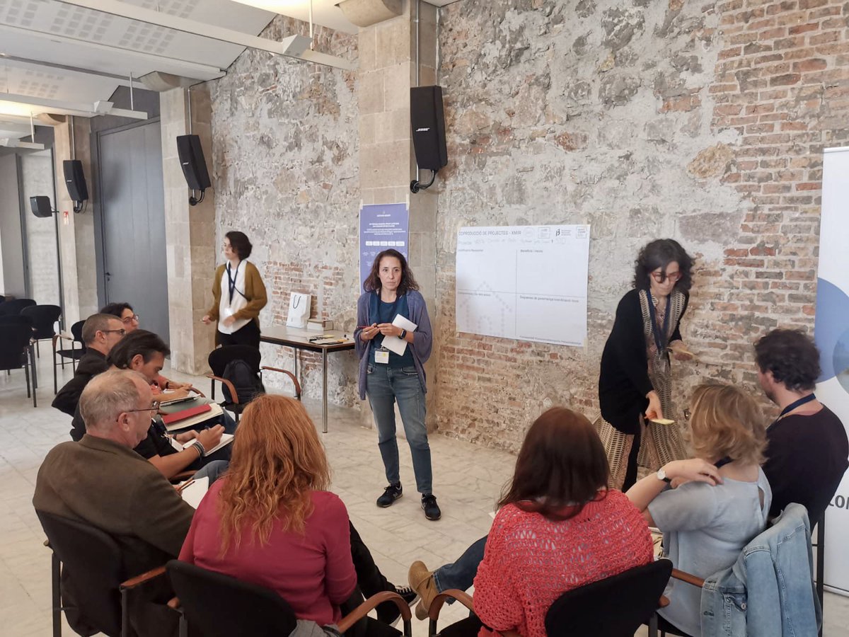 LuisaFerPinto's tweet photo. Tenim +/- consens de molts actors de la regió sobre la necessitat de donar solució al repte de l’#habitatge a escala metropolitana.
Però cal OPERATIVITAT i ACCIÓ. Per això la #XMIR serà l’espai de referència que impulsarà la #MissióHabitatge del #CompromísMetropolità 2030 🚀 https://t.co/45m5zyRydz