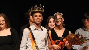DenisonHS's tweet photo. Presenting to you, our 2022 Neewollah Royalty.  Our Neewollah nominees raised a little over $30,000.  The Freshmen class raised the most money. 
photo credit: carly mahaffey https://t.co/lla6GHigTn