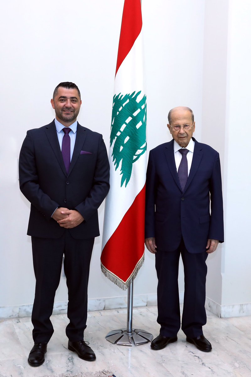 rabihmassaad's tweet photo. وعدنا وعهدنا لإلك بحماية لبنان وإكمال مسيرة إنقاذه   ❤️🇱🇧❤️
شكراً فخامة الرئيس العماد ميشال عون 🇱🇧

#معك_مكملين #ميشال_عون #الرئيس_إن_حكى
@General_Aoun https://t.co/HW2LDIwVXQ