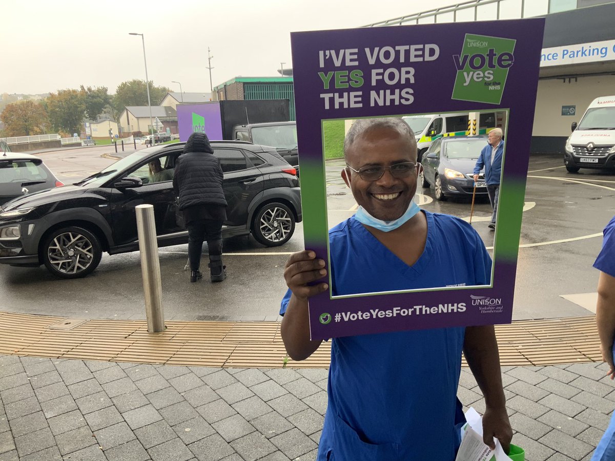 unisonSTH's tweet photo. Lovely to see so many unison Sheffield Teaching Hospitals members visiting the recruitment stall, many of them could not wait for the Ballot forms on NHS Pay to hit there door mats https://t.co/TSjwTdzQJU