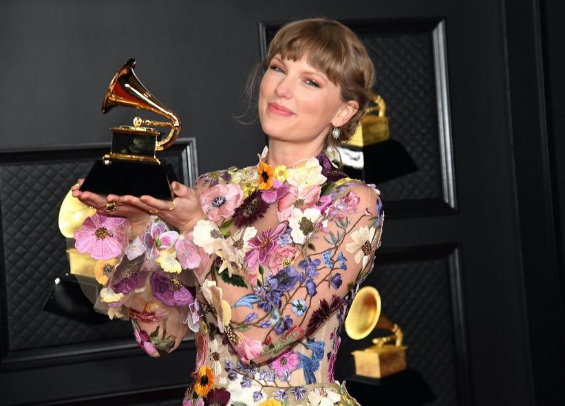 GRAMMYS tweet media