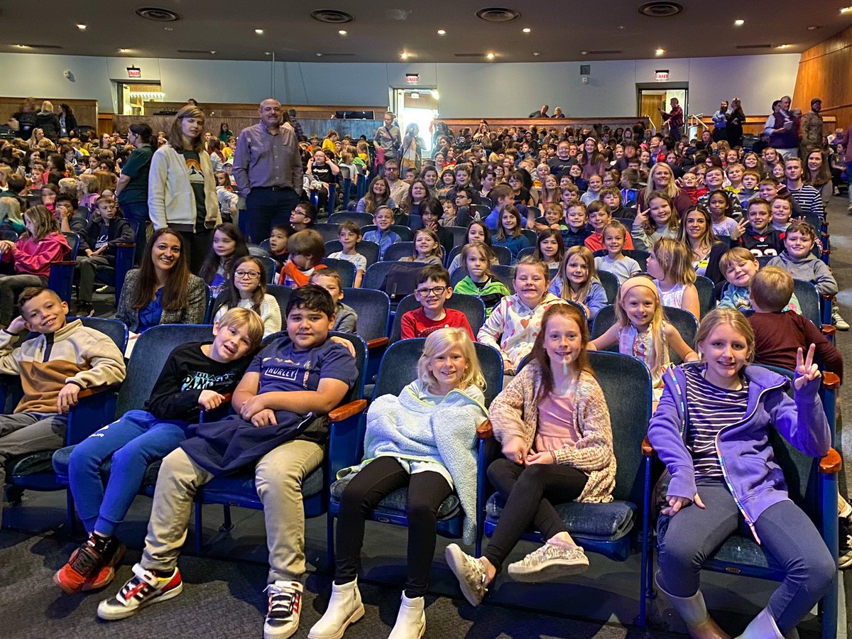 MOESMusicRocks's tweet photo. @MountOliveElem is so thankful to have the @knoxsymphony Young People’s Concert back in person! The kids were SO EXCITED to be in the concert hall and see what they’ve been studying in class live on stage!!! The music was fantastic and Star Wars was of course a big crowd pleaser! https://t.co/j5PrEUBRcs