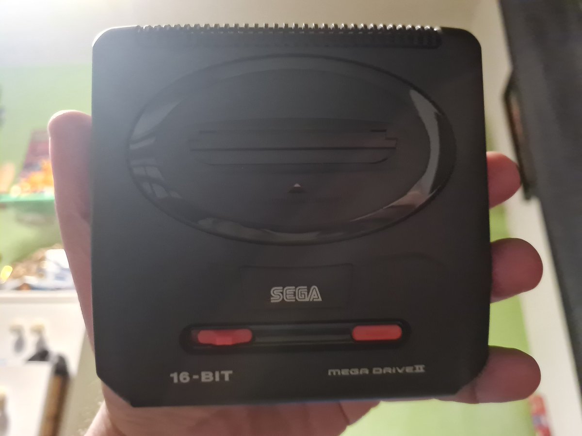 EGWrasslin's tweet photo. This just arrived from Amazon. Look how small it is.

G. https://t.co/lVSgTF29NT