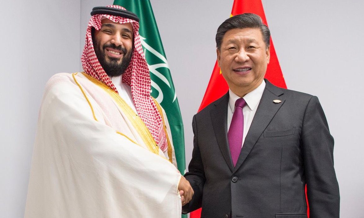 DefenseENG's tweet photo. The Saudi Foreign Minister expressed that Saudi Arabia is interested in the Chinese president's visit, which will include a GCC-Chinese summit and an Arab-Chinese summit. 

The FM adds: Saudi Arabia gives priority to China in its relations. https://t.co/0ddZCEFoox