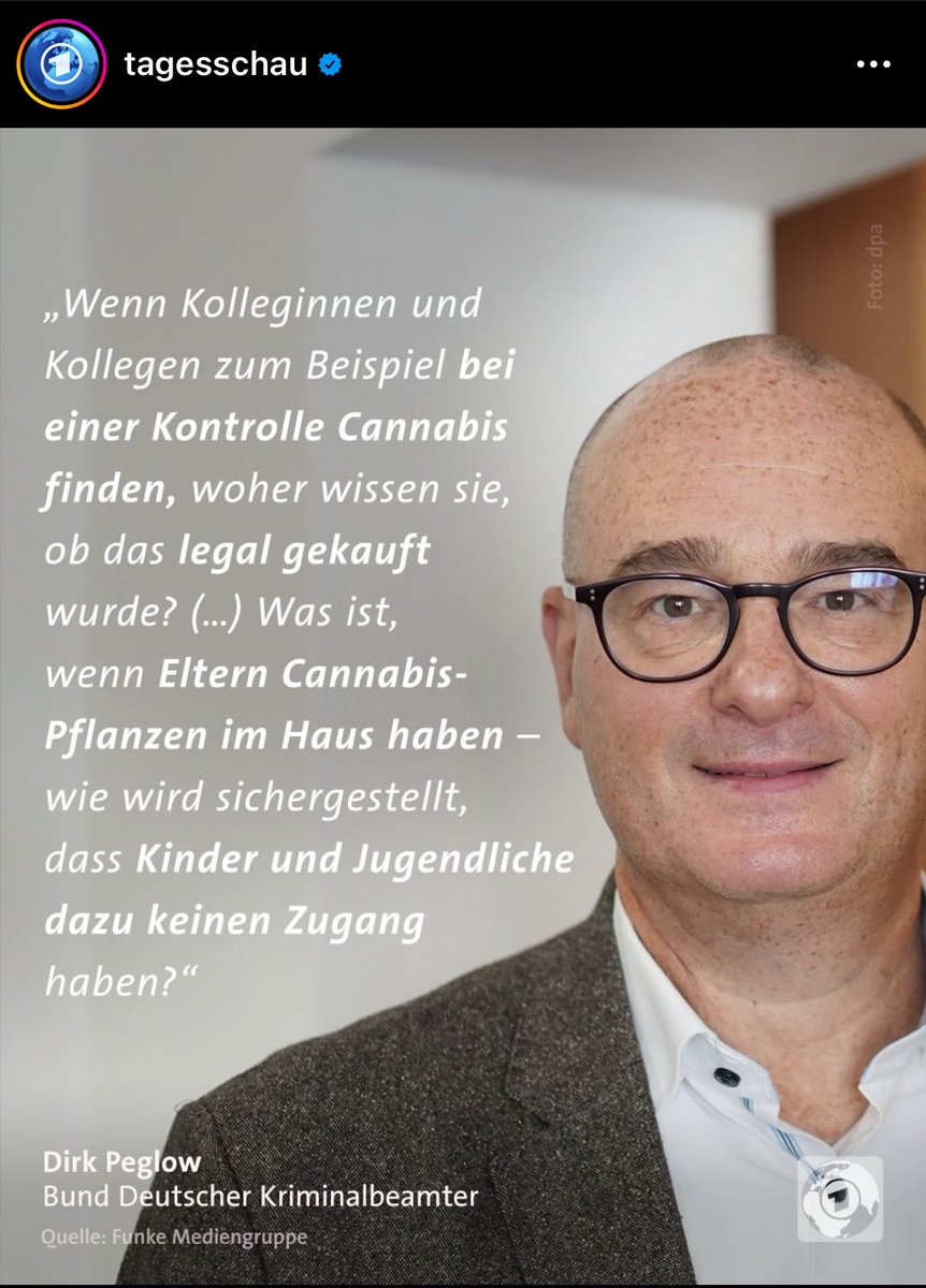 JonOfUs's tweet photo. Wenn Polizist*innen bei einer Kontrolle Alkohol finden, woher wissen sie, ob der nicht schwarzgebrannt wurde? Was ist, wenn Eltern Alkoholflaschen im Haus haben - wie wird sichergestellt, dass Kinder dazu keinen Zugang haben?

Und wann hören wir auf, uns lächerlich zu machen? https://t.co/QFbjJKE8Ld