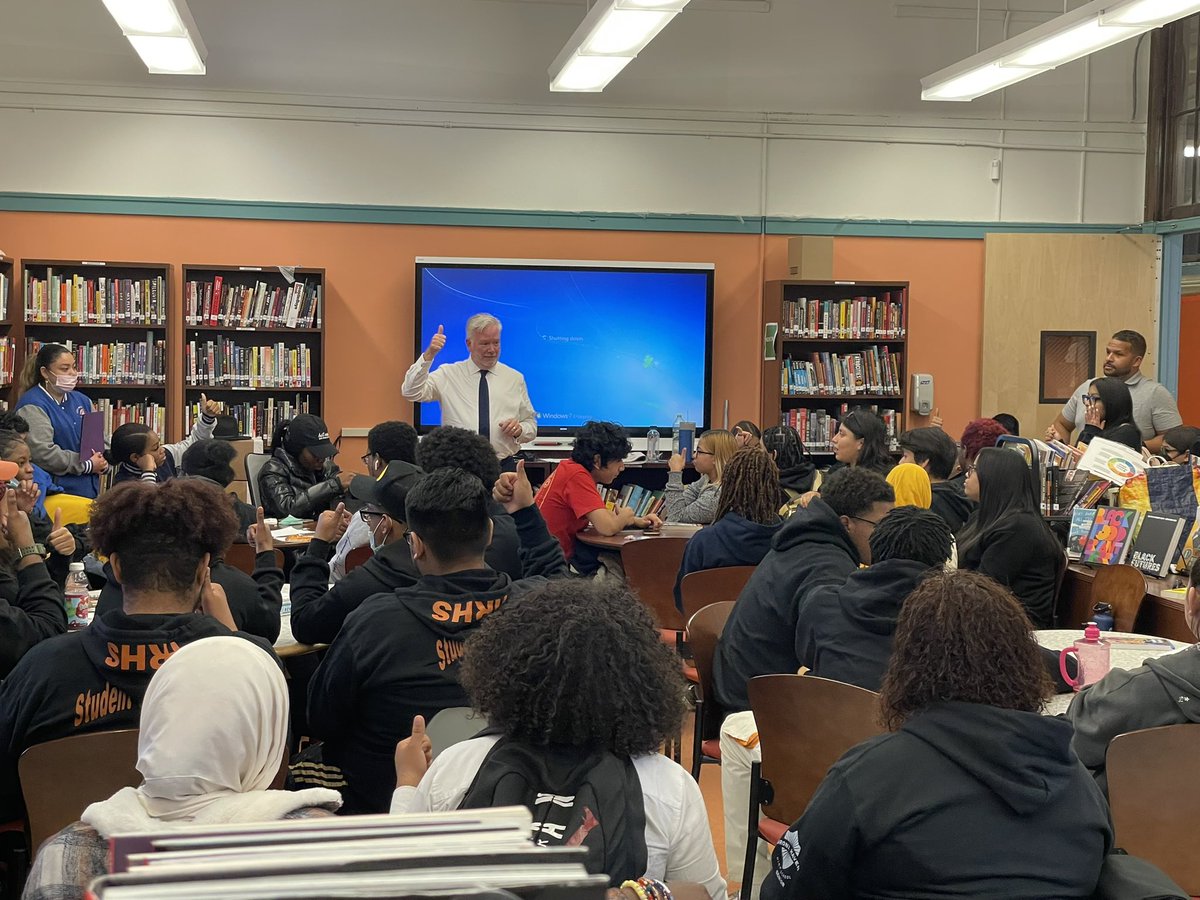 Great morning with our Transfer School student leaders! Raising student voices, students as my partners!