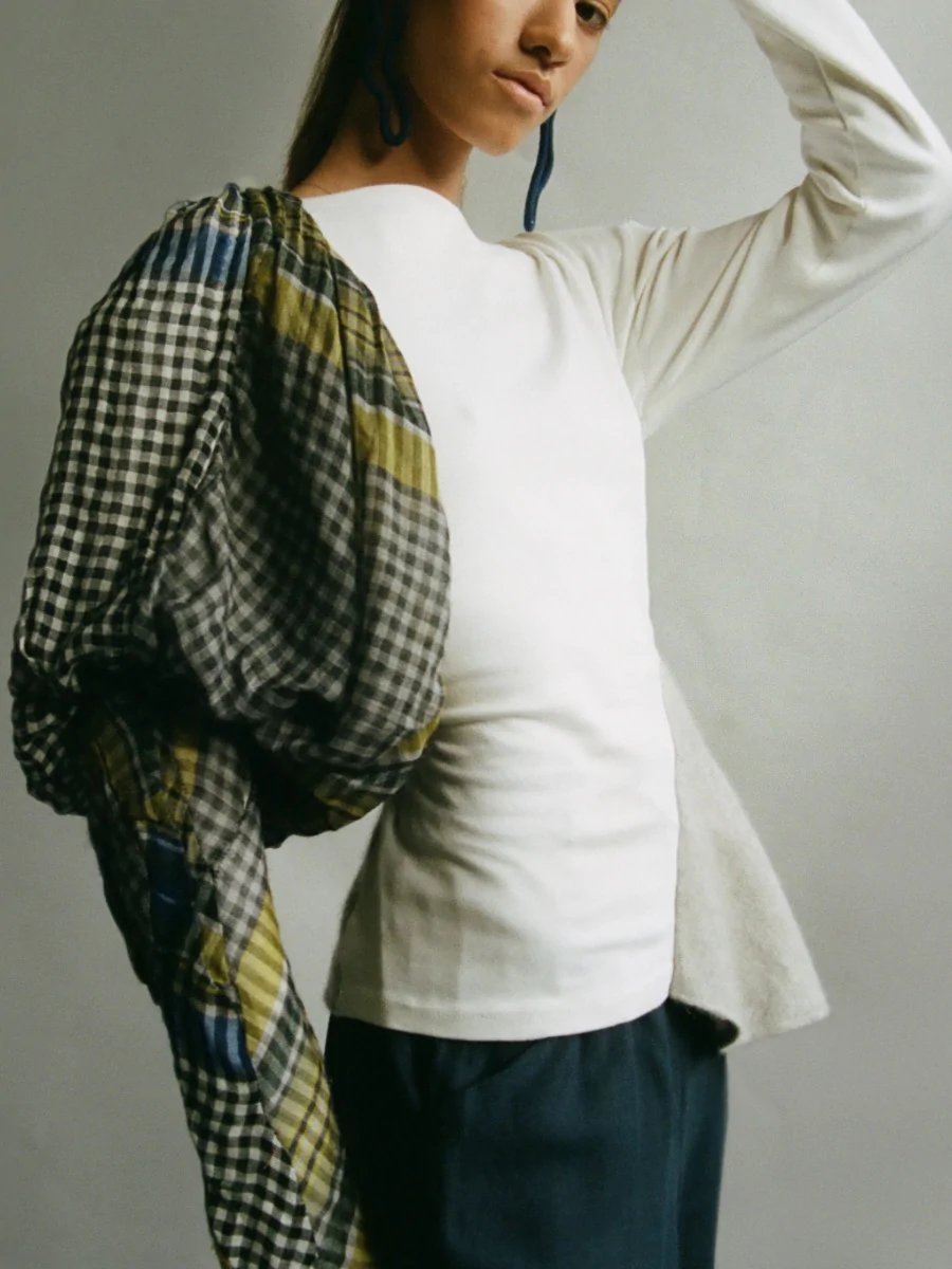 beridzeses's tweet photo. Statement white top by Fanfare 🤍

Made of recycled offcuts and GOTS-certified organic breathable cotton https://t.co/KiyDdytUXj