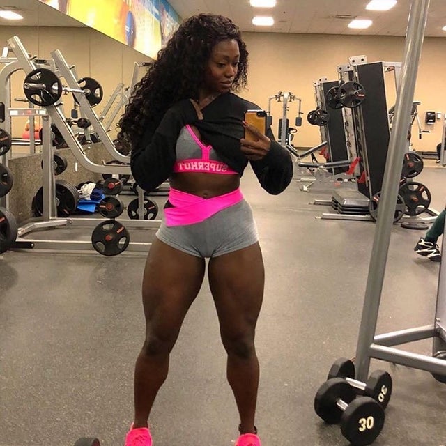 📸 Nay Jones #BlackImmortals Caption: Nayfit #NayJones #Nayfit #workout #abs #gym #musclewoman #gymgirl #fitnessmodels #black #glute #IFBB #biceps #tricep #wcw #flex #InterViktoria #BarcaBayern