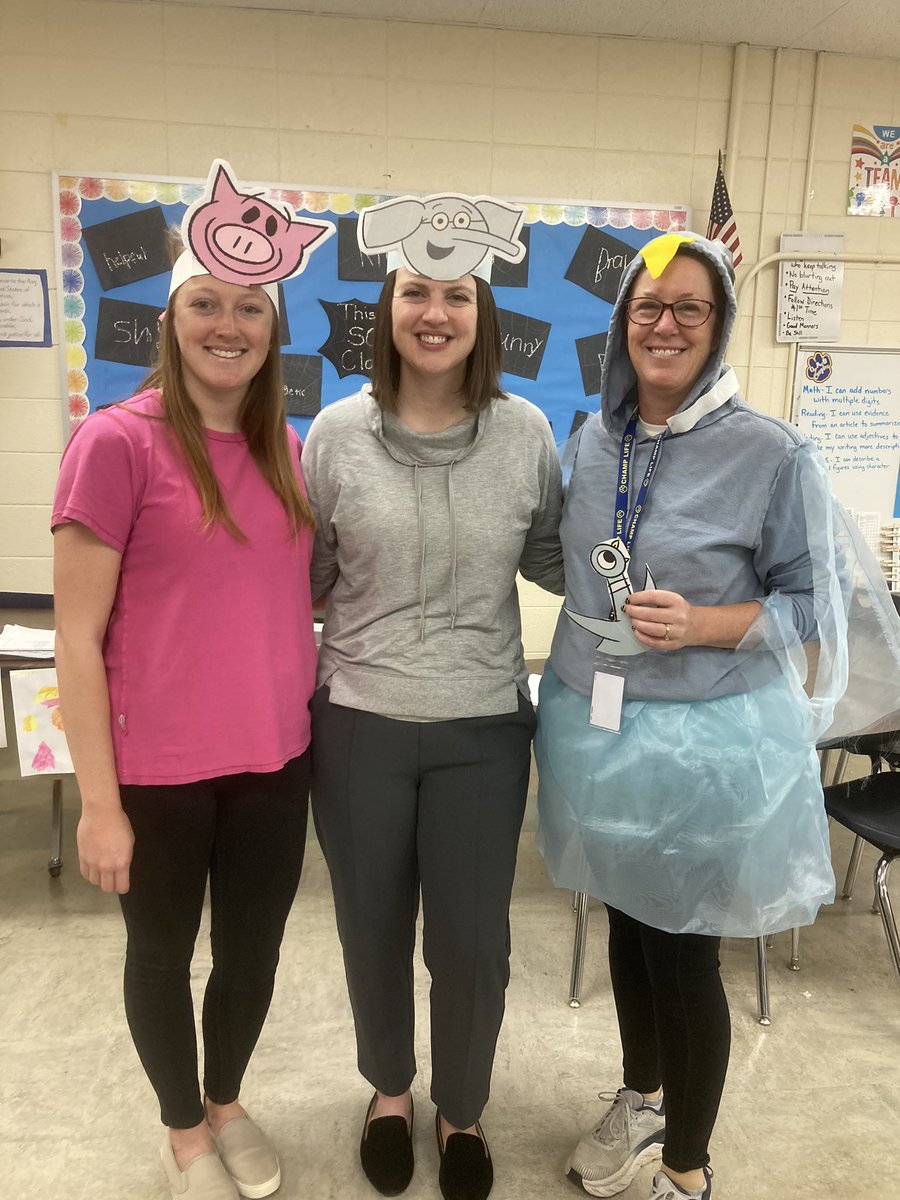 Book character day for Red Ribbon Week! <a href="/raysrangers/">Katie Ray</a> <a href="/GABChamps/">Grady Brown</a>