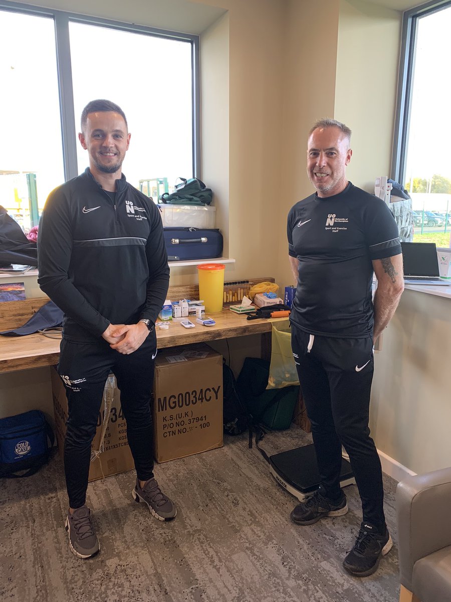 As part of #NationalLorryWeek myself and @TonyBaross have been providing health checks for the drivers at Rothwell truck stop @RHANews @UniNorthants @NorthantsPH @UON_Science