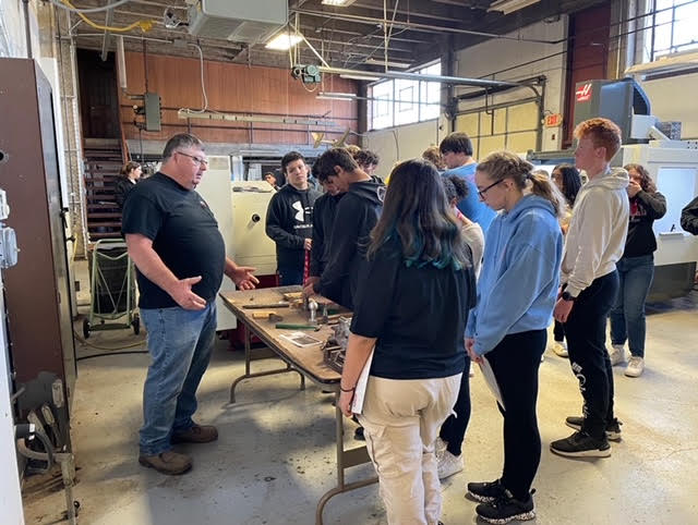 FutureRedRavens's tweet image. What a FUN morning hosting IHS Sophomores at our Tech Campus! Students had the opportunity to tour our facilities and speak with our program directors! Looking forward to seeing these future Red Ravens again soon! ❤️💛 #oncearavenalwaysaraven #jointheflock