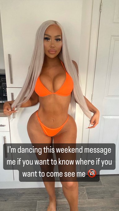 Message me if u want a lap dance this weekend off me 🔞😈 https://t.co/o3yx9DIfIN