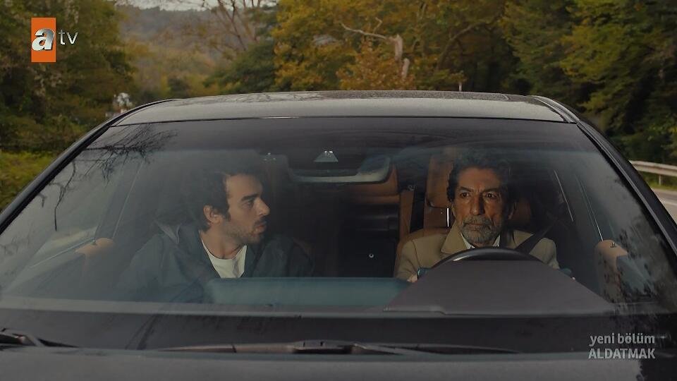 Ozan, hem dertli hem de borçlu kuş...
Şimdilik babası kurtardı da, sonra işler karışarak. 
Yusuf Çim ekrana gerçekten çok yakışıyor. :)
#Aldatmak #ihanet