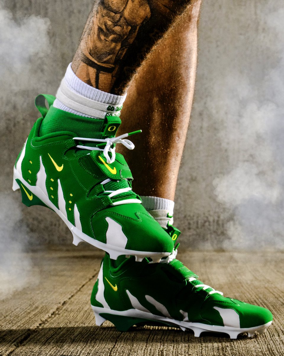 Eugene NIL Club 🦆 tweet media