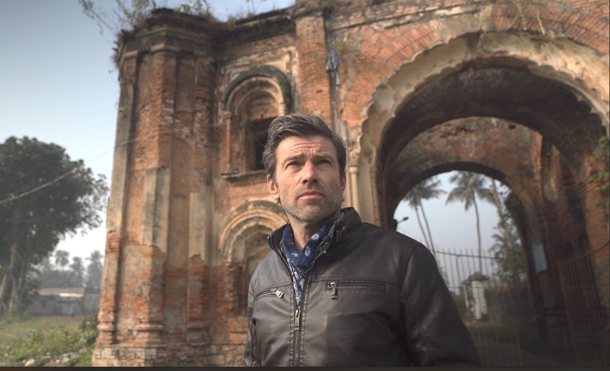 All new Travel Tales Podcast with guest, host of adventure TV travel show #RoadLessTraveled, Jonathan Legg! 
traveltalespodcast.com/podcast/jonath…
Jonathan shares Tales of paragliding in India, dodging Russian border agents, eating tarantulas, and much more. Great, fun episode!