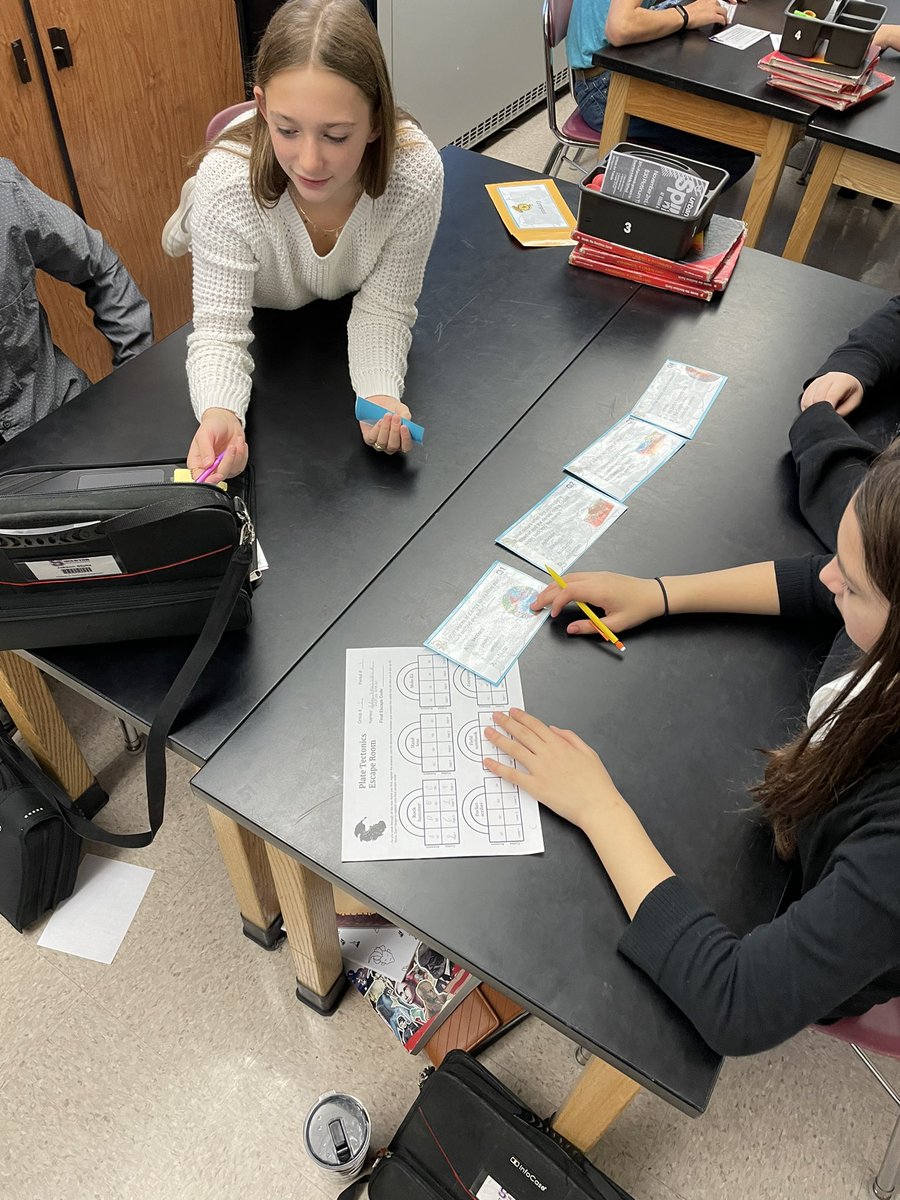 MrsOhlemacher's tweet photo. It was Plate Tectonics Escape Room Day! Eight of 27 groups were successful in breaking out, with several others very close when time was called. @SwantonMS https://t.co/dqtVIb4a5i