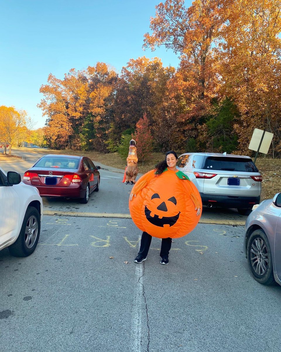 ThomasEdisonES's tweet photo. A π¦©, π, and a π¦walk into the car rider line. What are you going to doβοΈ
Have the best morning ever of course!!
#mnps #edisonelementary #nashville #pumpkin #dinosaur #flamingo #fall #carriders #elementary #october #fallmornings #costume #elementary #halloween #morningvibes https://t.co/5nARCdLDFI