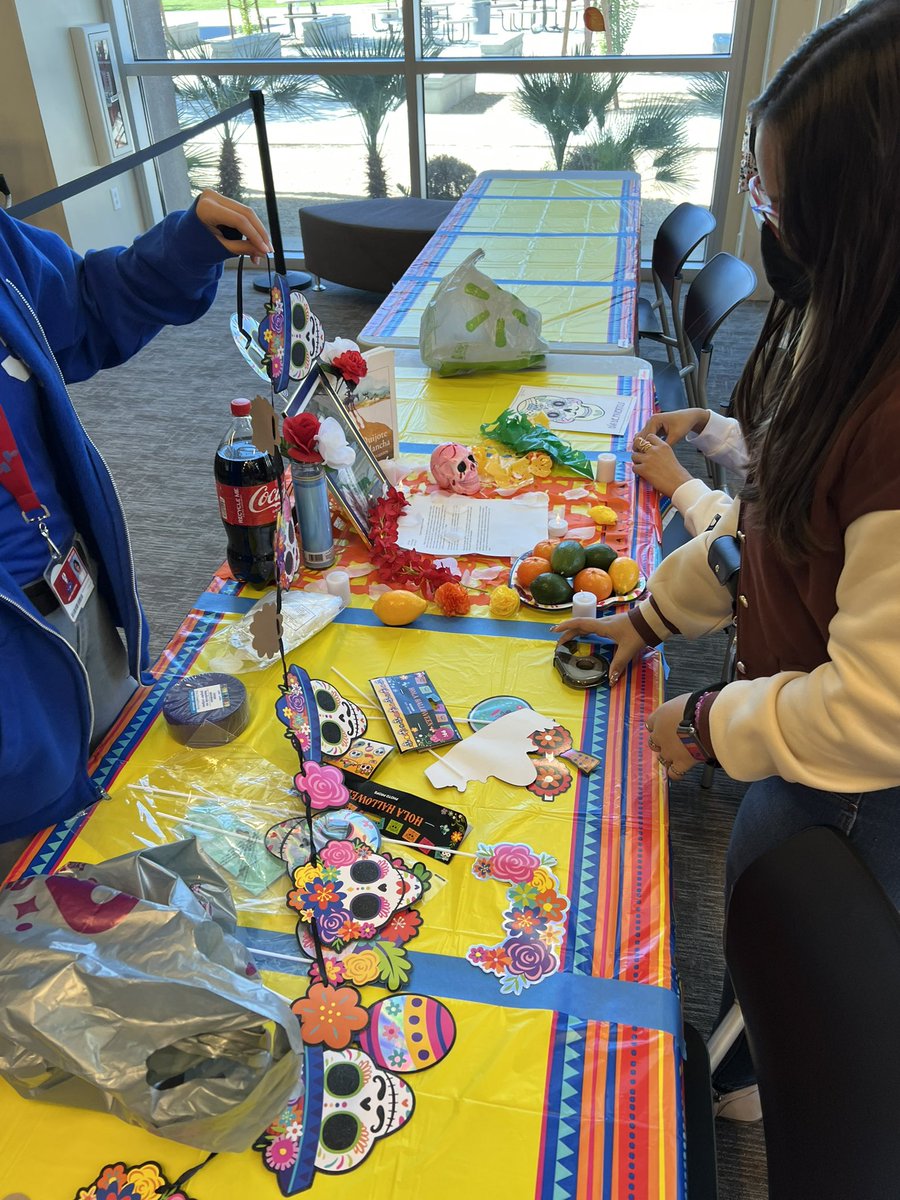 RajahLibraryIndio tweet media