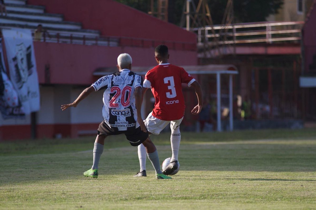 gb02oficial's tweet photo. Lucas 1: 37. Porque para Deus nada é impossível.  🏆🙏🏾⚽️

Final não se joga , se ganha. Grato a Deus por tudo que está acontecendo e que vai acontecer, 2 anos de clube 3 títulos cariocas, feliz pela partida e pelo título! 🙇🏾‍♂️🫶🏾🇦🇹

#féproscrias 
#deuseutelouvareiaténosgramados https://t.co/hFqcuuNsuU