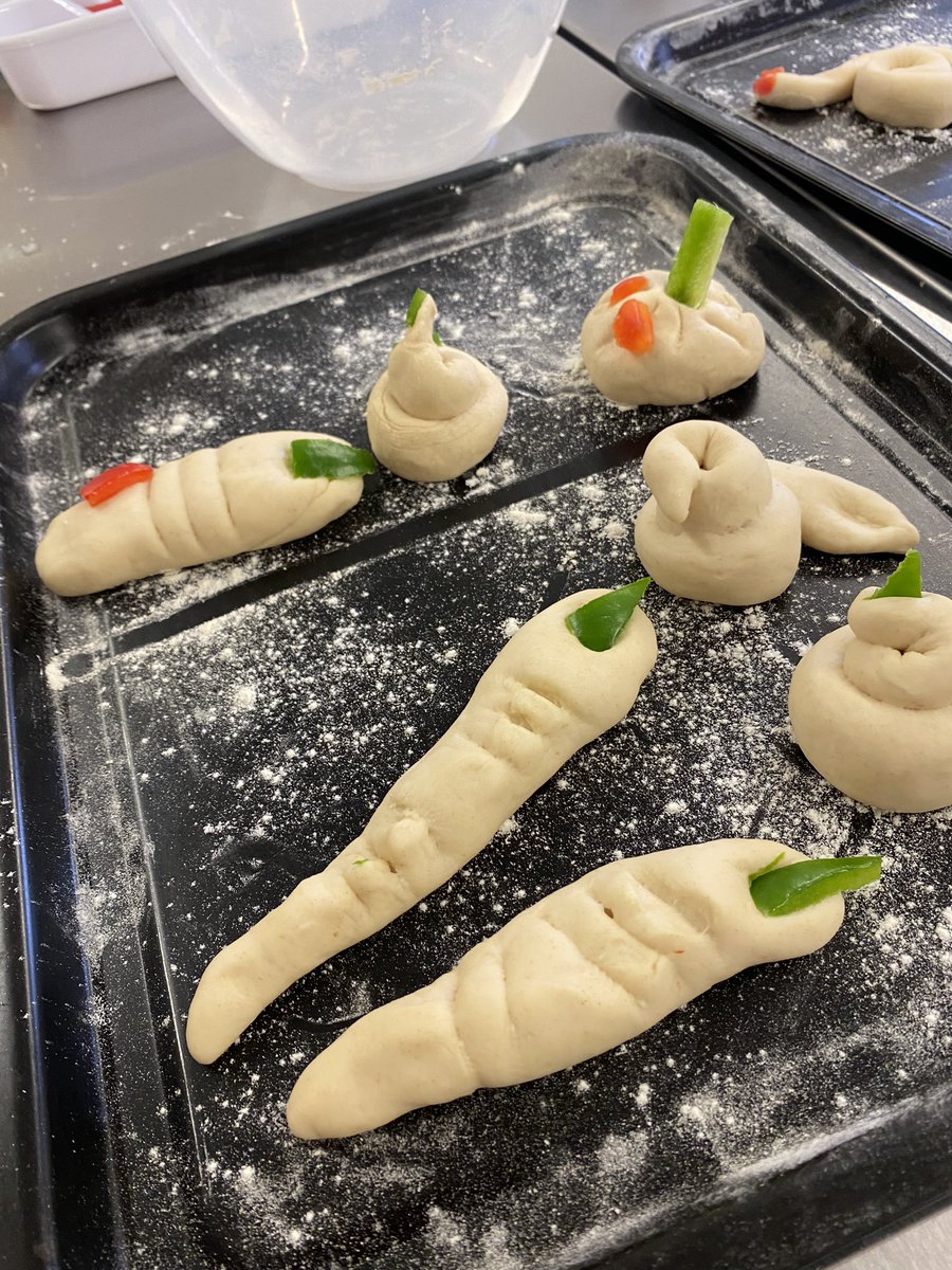 MySistersKitCIC's tweet photo. Just some of the fantastic creations the children made at our Fancy a Day Out cooking workshops. Can’t wait to see what tomorrow brings!! 🎃🐍😱 https://t.co/JcrrxcUM9B