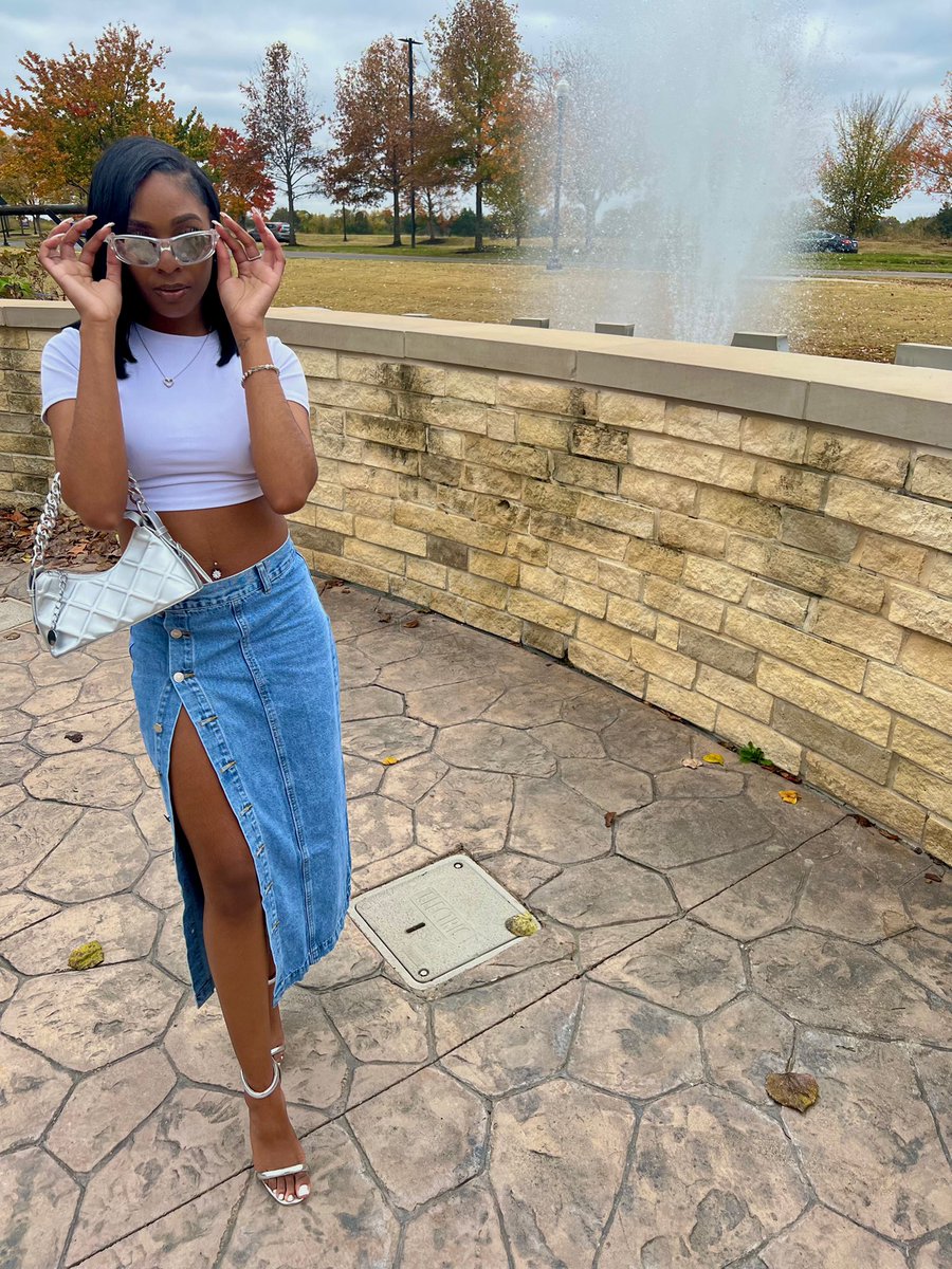 TyshellKimble's tweet image. Chapter 23 🥂