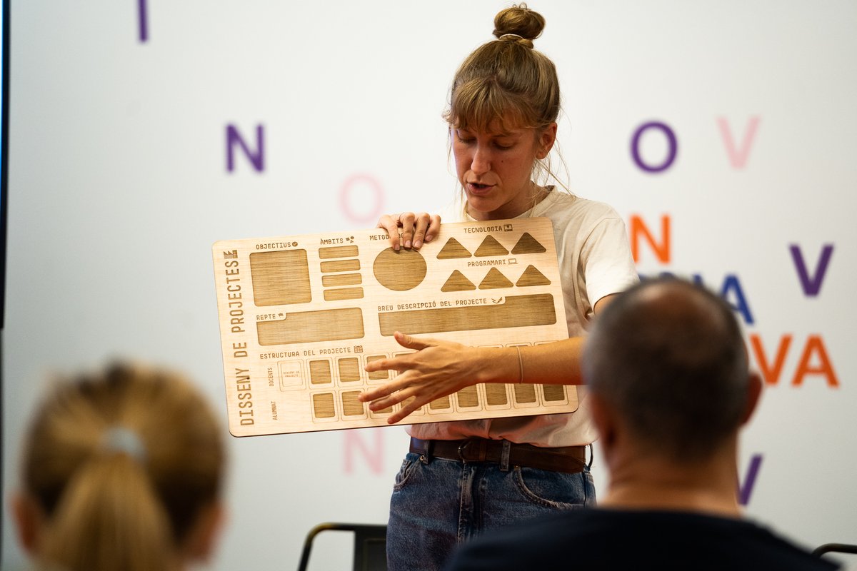 🏫La xarxa de @BCN_AteneusFab torna a posar en marxa el programa educatiu de fabricació digital!

💻Faciliten eines, recursos i instruments al professorat i alumnat per tal que puguin incorporar les tecnologies de fabricació digital com una eina més en la seva pràctica educativa.