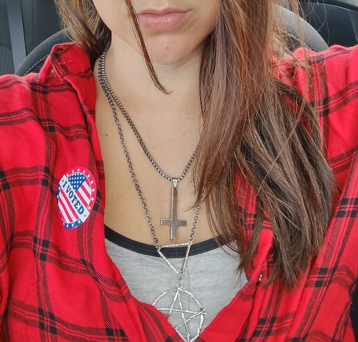 ZenaHooks's tweet photo. It's a good day to fuck the patriarchy 🤘

Get out there and vote. https://t.co/jqOVzFIorj