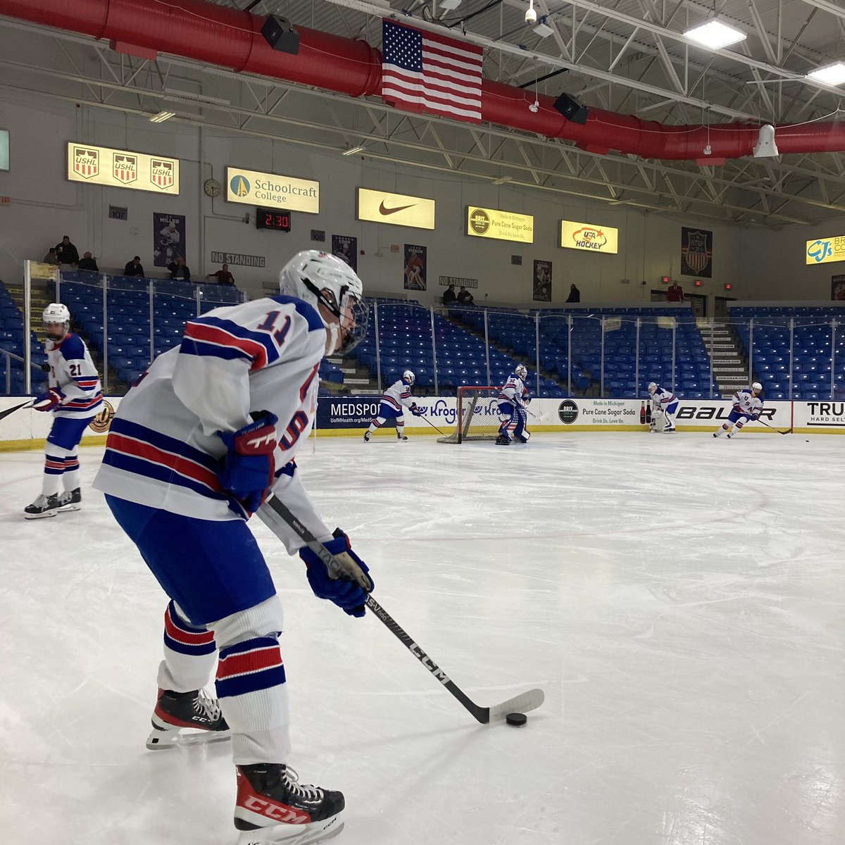 We have some matinee puck for ya 🔜 #USAvsYNG