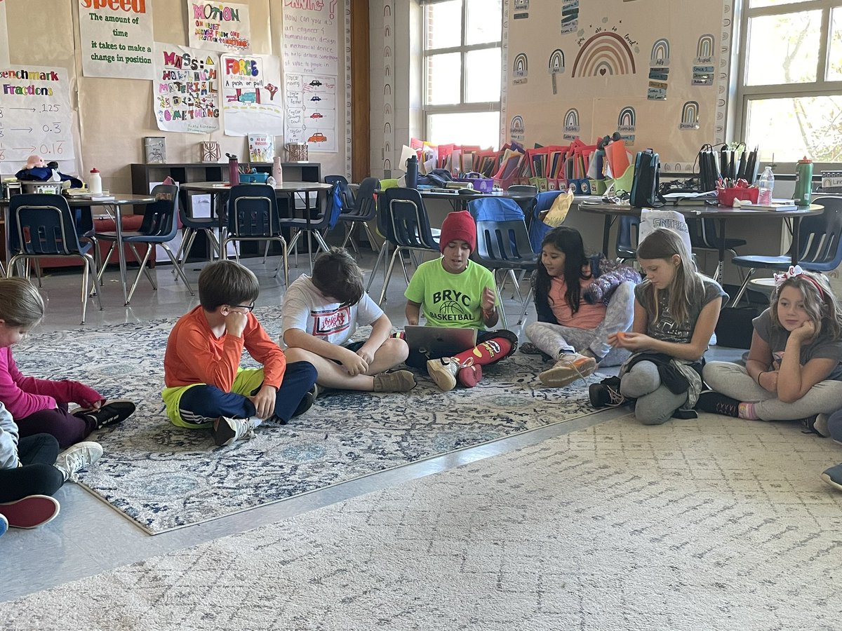 ASpurl's tweet photo. ✨Celebrating 5th graders’ personal narratives is the best way to end the day! @OldeCreekES @FCPSR5 @fcpsnews @FCPSElemLA https://t.co/kQahhaJiaj