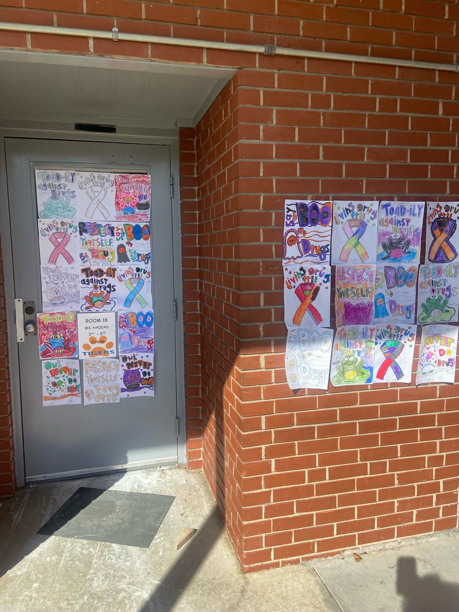 DrLaura1959's tweet photo. Celebrating Red Ribbon Week!@mwes https://t.co/jcvaj0bubS