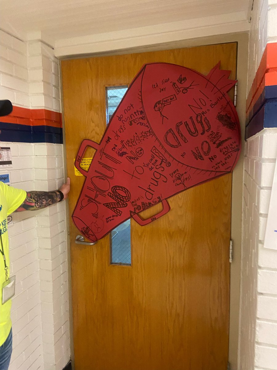 DrLaura1959's tweet photo. Celebrating Red Ribbon Week!@MWEStigers @CCSElemEd @CCSSuptConnelly https://t.co/FS4cjau59I