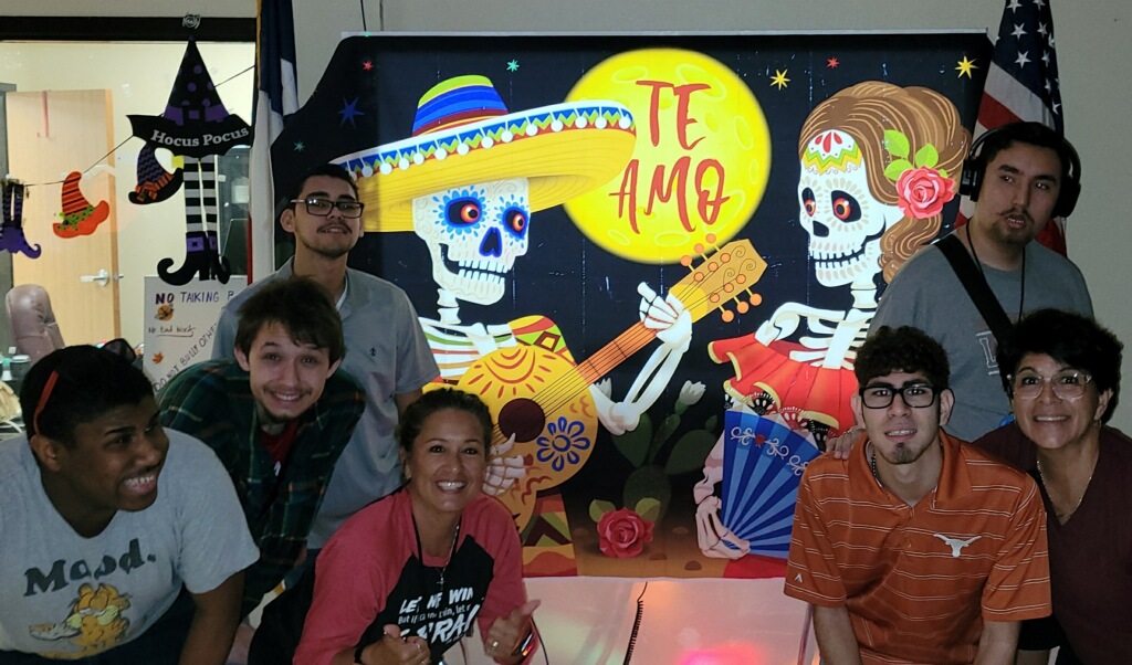 CcisdA's tweet photo. Boo to you from our Allstar crew🎃
@ccisdproud @SOTexas @13bjmarshall @zannette8321 @r0hernandez @KRIS6News https://t.co/6ebRR46voq