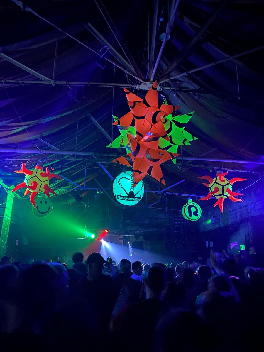 2 weeks on Saturday! Rejuvenation 5 Arena Warehouse Rave - Saturday 12th November 2022 - 9PM til 5AM -Beaver Works, Leeds 🔥🔥🔥

Limited tickets skiddle.com/e/36106135
Rejuvenation rejuvenation.me

Rejuvenation WE \®/ ONE ❤️ #rave #leeds #oldskool
