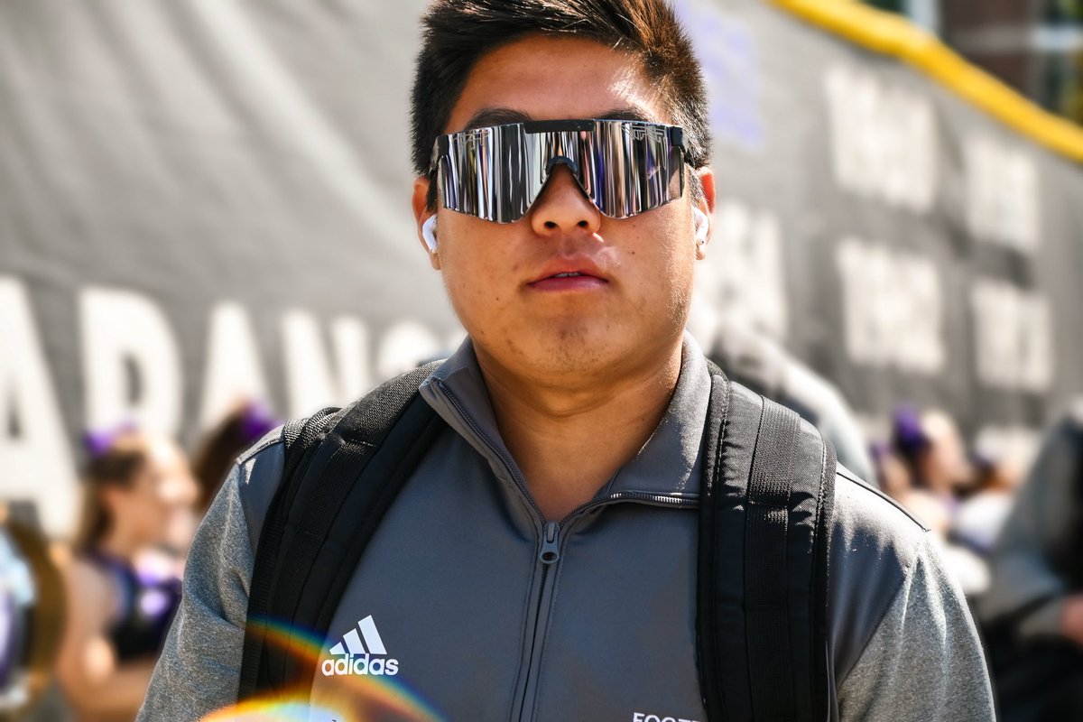 derekng35's tweet photo. POWER is in the eye of the beholder @boostmobile #UnleashYourPower #TeamBoostMobile #Ad https://t.co/H1SFcxSFuM