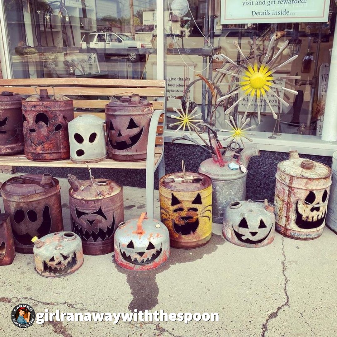 carmenwelds's tweet image. What better way to save our planet than by recycling?! Check out these cute junk-o-lanterns from @girlranawaywiththespoon

#internationalopenaccessweek #openforclimatejustice #climatejustice #climatechange #environment #junk #halloween #pumpkin #jackolantern #carmenelectrode