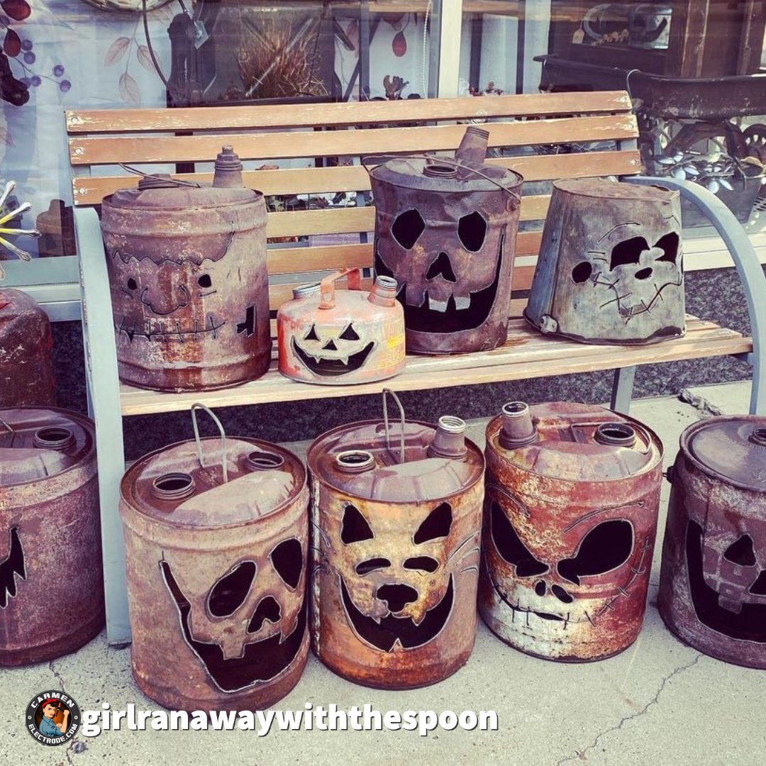 carmenwelds's tweet image. What better way to save our planet than by recycling?! Check out these cute junk-o-lanterns from @girlranawaywiththespoon

#internationalopenaccessweek #openforclimatejustice #climatejustice #climatechange #environment #junk #halloween #pumpkin #jackolantern #carmenelectrode