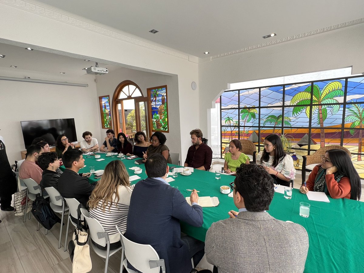 lismarybaby's tweet photo. En el marco de #DromoFest organizamos un taller sobre regulación de cannabis en EU con la maravillosa @Kassandra_Fred directora ejecutiva de @DrugPolicyOrg Gracias a nuestros aliados @Dromomanos y @FESMEX por hacerlo posible ¡en esta agenda esta mi ❤️y hoy exploto de felicidad! https://t.co/ihBl0cSxzr