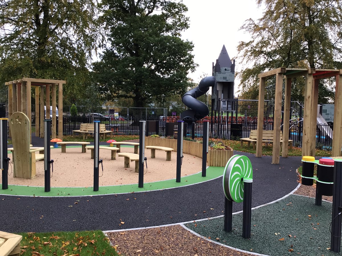 😴One more sleep!!

😀We're delighted to announce that Grange Park Destination Play Park will officially open tomorrow 28 October 2022!

🌟There's a wide variety of equipment including accessible pieces for everyone to enjoy!

More info👉bit.ly/3Wcxz3o
#FODC #FOPlayParks