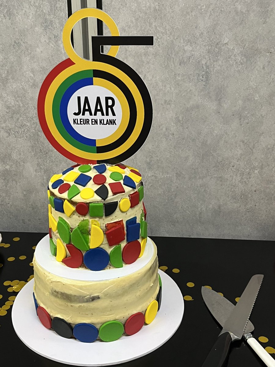 Louise Jooste (@joostel) on Twitter photo Vandag was die dag! 85 jaar van Afrikaanse radio by <a href="/zarsg/">RSG 100-104FM</a> Ons het heerlik feesgevier op kantoor in Aucklandpark. Dit was net <a href="/westpackstores/">West Pack Lifestyle</a> se ballonne, koek en kuier. Vandag was die dag! 85 jaar van Afrikaanse radio by <a href="/zarsg/">RSG 100-104FM</a> Ons het heerlik feesgevier op kantoor in Aucklandpark. Dit was net <a href="/westpackstores/">West Pack Lifestyle</a> se ballonne, koek en kuier.
