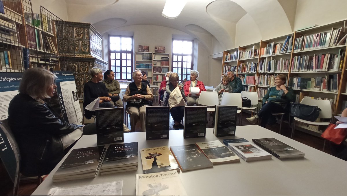 GranataRosalino's tweet photo. Le foto della presentazione del nuovo romanzo #guidolasocietàsegretaeilbossing presso la biblioteca di #Piobesi . Ringrazio Alessandra, Gabriella Mosso, la biblioteca civica di Piobesi Torinese e tutto il pubblico intervenuto. Alla prossima! https://t.co/FSVFByVLhA
