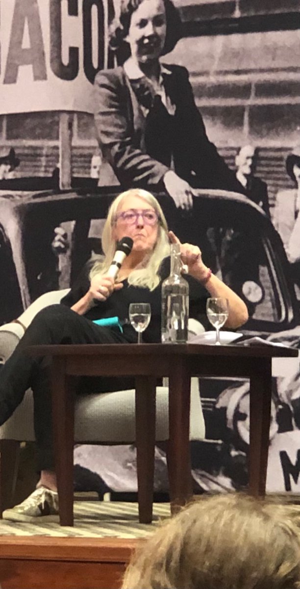 Brilliant lecture tonight by @wmarybeard on Women in Power @UniversityLeeds Her powerful unifying conclusion - Misogyny damages men and women. Ridding society of it would be liberation for all of us ✊ #MaryBeard