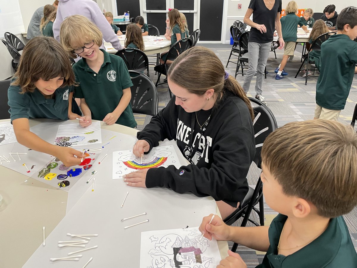 PineCrestArts's tweet image. #PCUpperSchool Post AP Art Seminar students spent three days with #PCGrade2 during their art special. Students worked together using different painting techniques. #PCVisualArts #PC2023